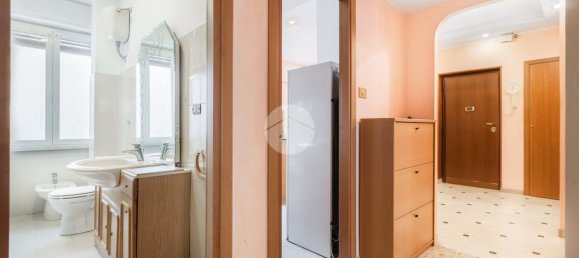 Studio à Rome, Italy No. 9243 10