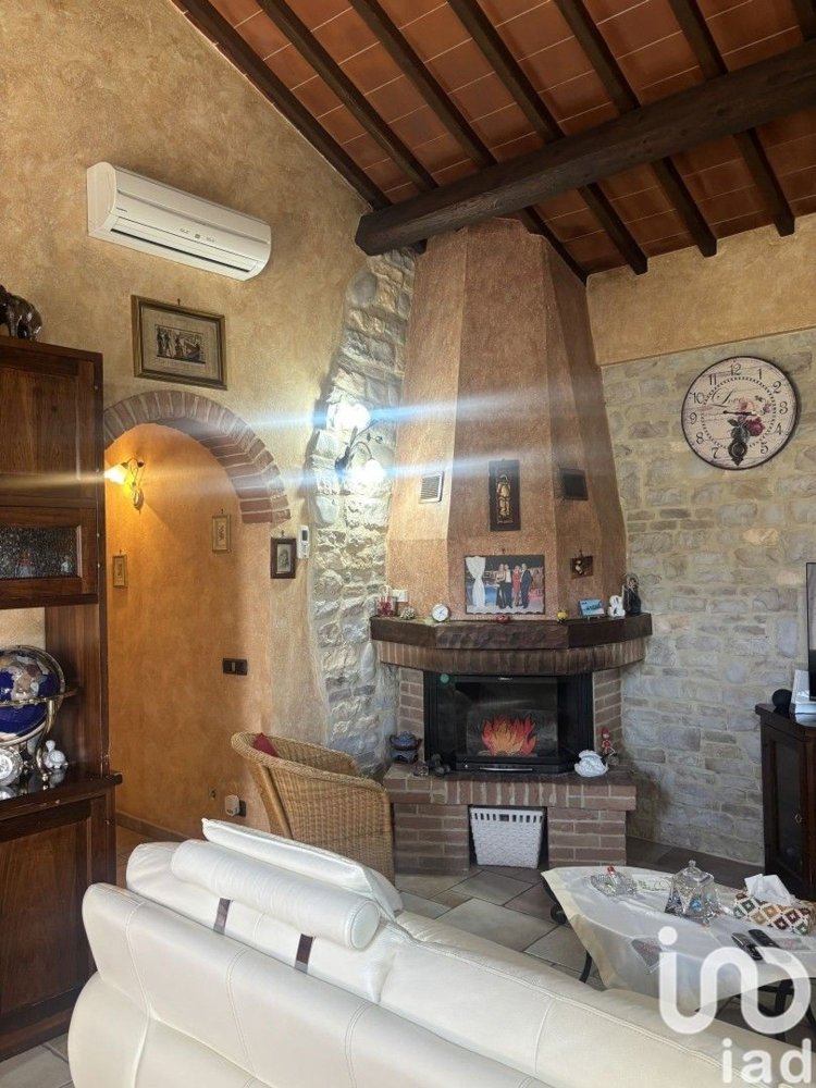 5 bedrooms Villa in Poggibonsi, Italy No. 395713