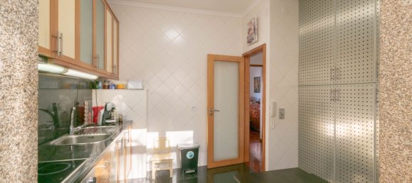 3 chambres Appartement à Porto, Portugal No. 82616 6