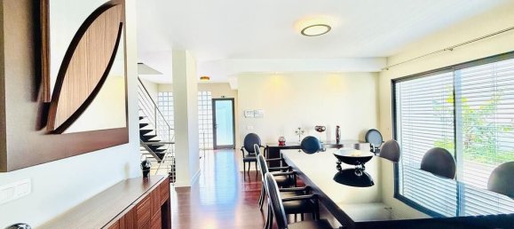 3 bedrooms Villa in Funchal, Portugal No. 101843 5