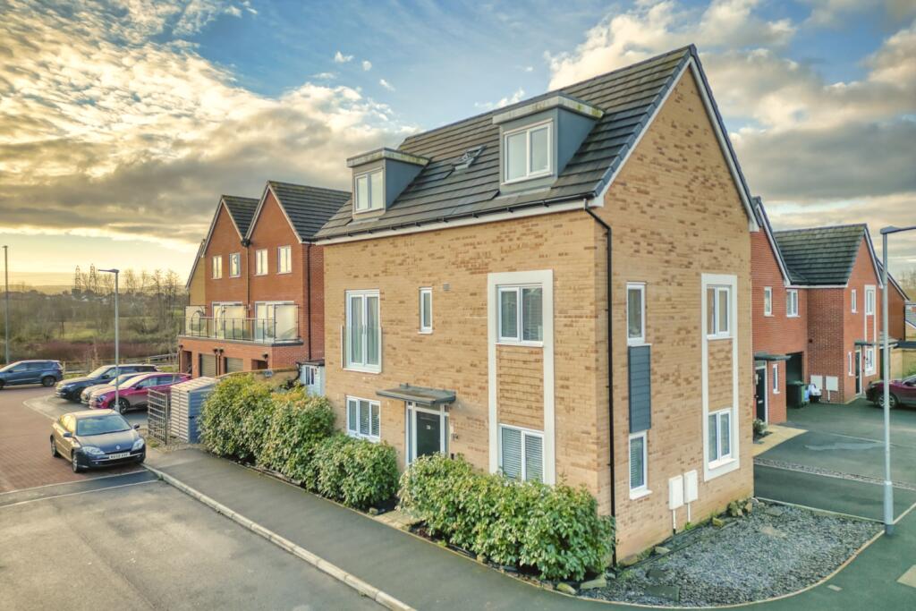 5 bedrooms House in Taunton, United Kingdom No. 13580