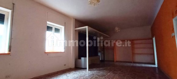 3 rooms Commercial property in Parabiago, Italy No. 323505 4