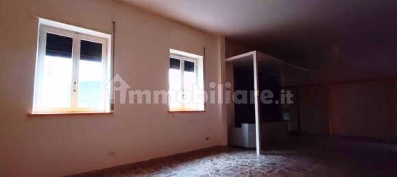 3 rooms Commercial property in Parabiago, Italy No. 323505 5