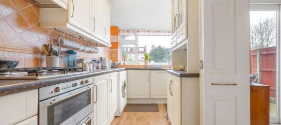 4 Schlafzimmer Haus in Beckenham, United Kingdom, Nr. 3012 3