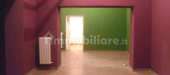 3 rooms Commercial property in Bari, Italy No. 83631 2