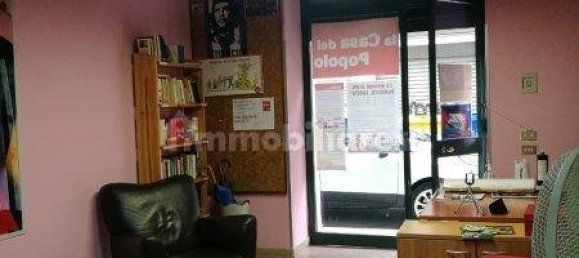 3 rooms Commercial property in Bari, Italy No. 83631 8