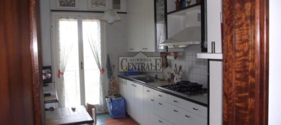 8 rooms Villa in Sanremo, Italy No. 231755 5