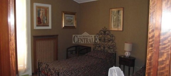 8 rooms Villa in Sanremo, Italy No. 231755 10