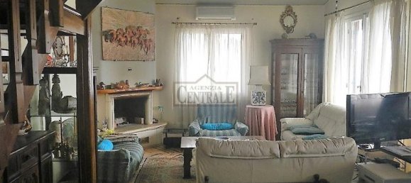 8 rooms Villa in Sanremo, Italy No. 231755 3