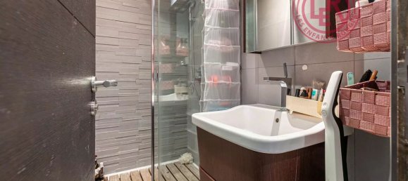 3 bedrooms Duplex in Paris, France No. 296007 10