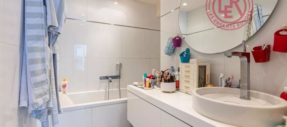 3 bedrooms Duplex in Paris, France No. 296007 7