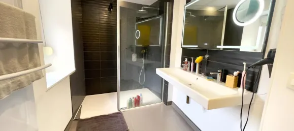 4 bedrooms House in Mayenne, France No. 346953 9