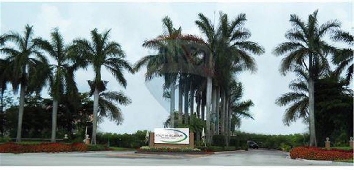 Grundstück in Berazategui, Argentina, Nr. 32027