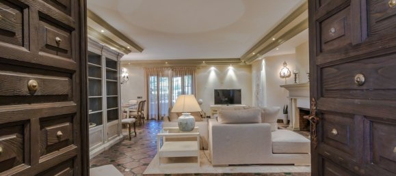 4 bedrooms Villa in Marbella, Spain No. 52944 19