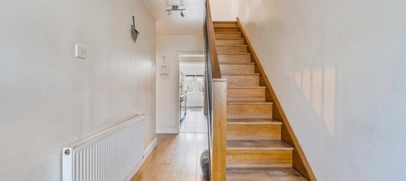 3 Schlafzimmer Gewerbliche Immobilie in Sutton, United Kingdom, Nr. 13460 10