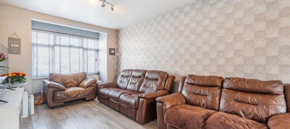 3 Schlafzimmer Gewerbliche Immobilie in Sutton, United Kingdom, Nr. 13460 4