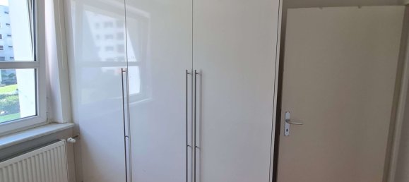 4 rooms Apartment in Markisches Viertel, Germany No. 227705 9