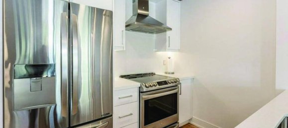 2 bedrooms House in Burlington, Canada No. 925 6