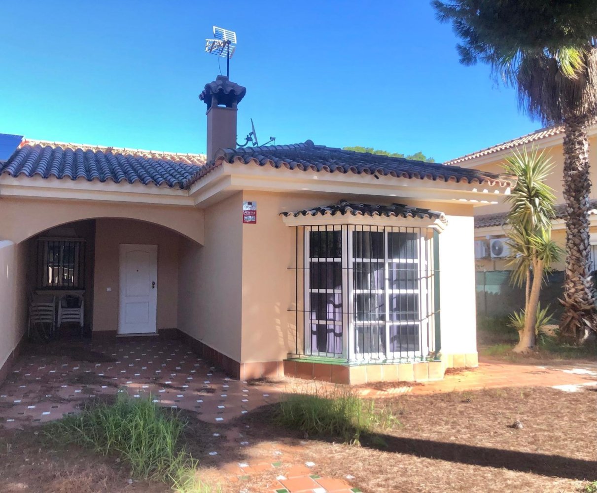 3 bedrooms House in La Barrosa, Spain No. 242024