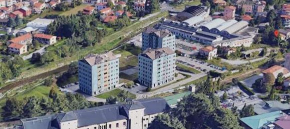 Apartamento de 4 habitaciónes en Erba, Italy No. 300077 9