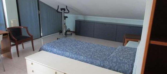 Apartamento de 4 habitaciónes en Erba, Italy No. 300077 4