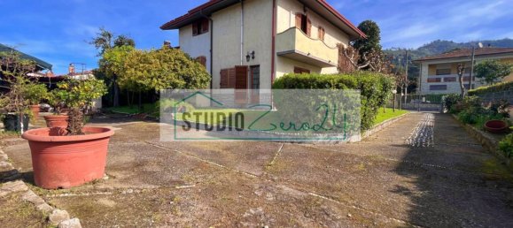 5 bedrooms Villa in Massarosa, Italy No. 121831 7