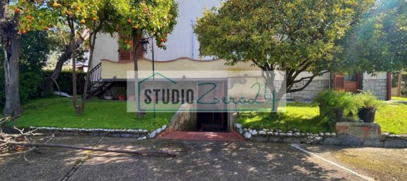 5 bedrooms Villa in Massarosa, Italy No. 121831 14