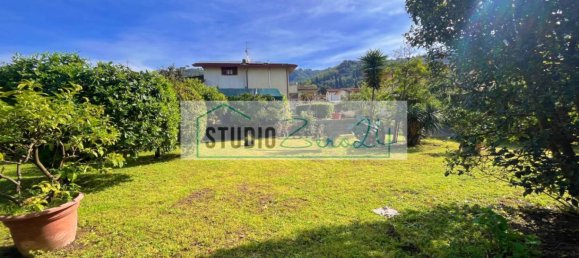 5 bedrooms Villa in Massarosa, Italy No. 121831 12