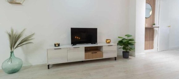 3 bedrooms Apartment in Alicante, Spain No. 188598 9