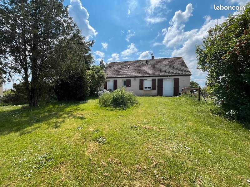 3 bedrooms House in Bourges, France No. 276720