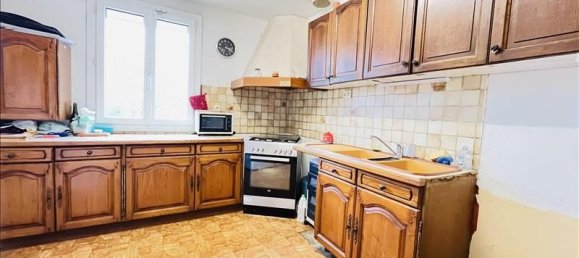 3 bedrooms House in Bourges, France No. 276720 4