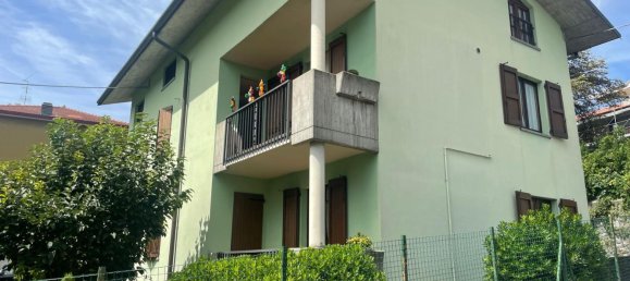 4 rooms Apartment in Nembro, Italy No. 277924 9