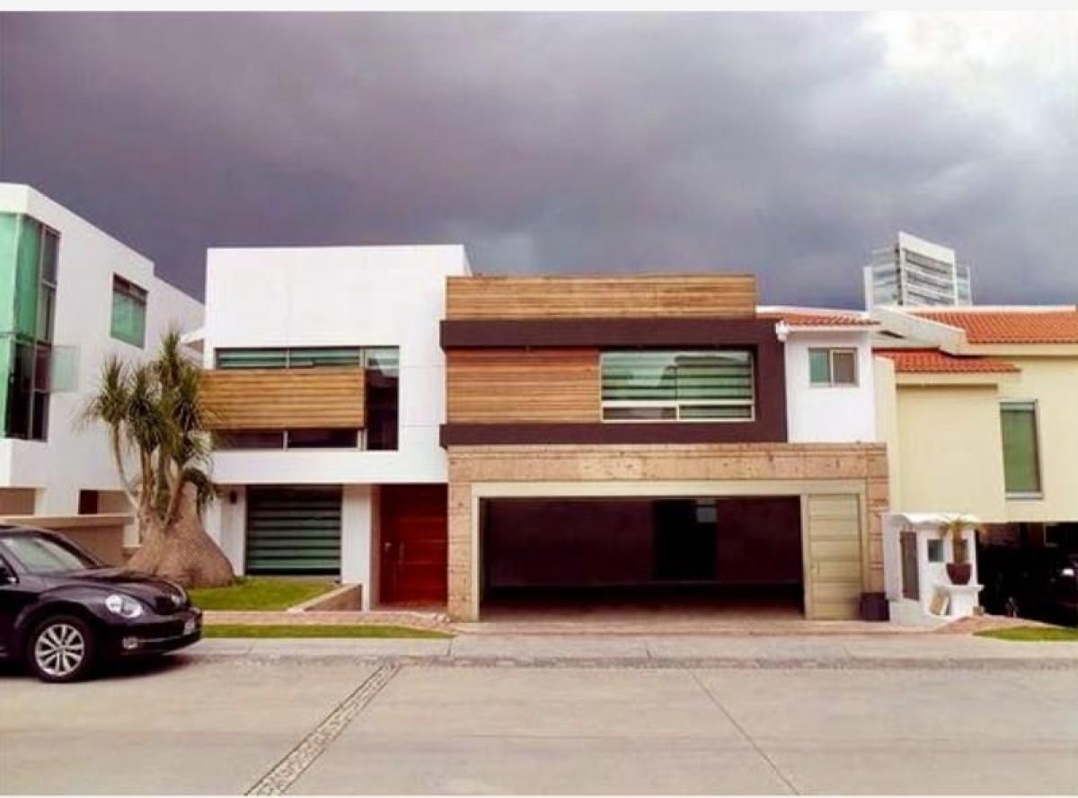 Casa de 5 dormitorios en Puebla, Mexico No. 186924