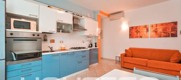 3 rooms Apartment in Spotorno, Italy No. 33199 13