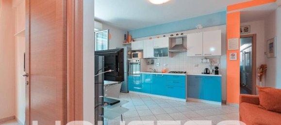 3 rooms Apartment in Spotorno, Italy No. 33199 8