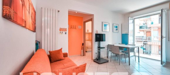 3 rooms Apartment in Spotorno, Italy No. 33199 10