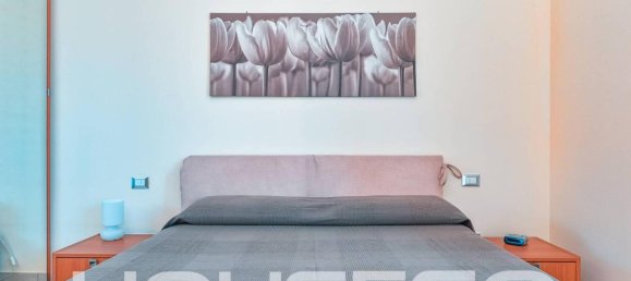 3 rooms Apartment in Spotorno, Italy No. 33199 34