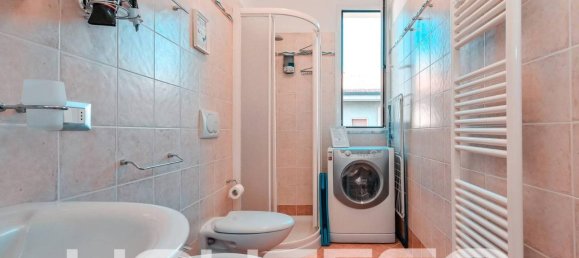 3 rooms Apartment in Spotorno, Italy No. 33199 23