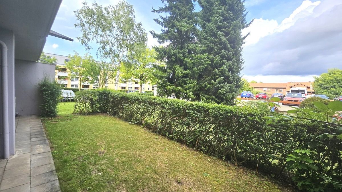 Дуплекс с 4 комнатами в Ландсберг ам Лех, Германия № 234475