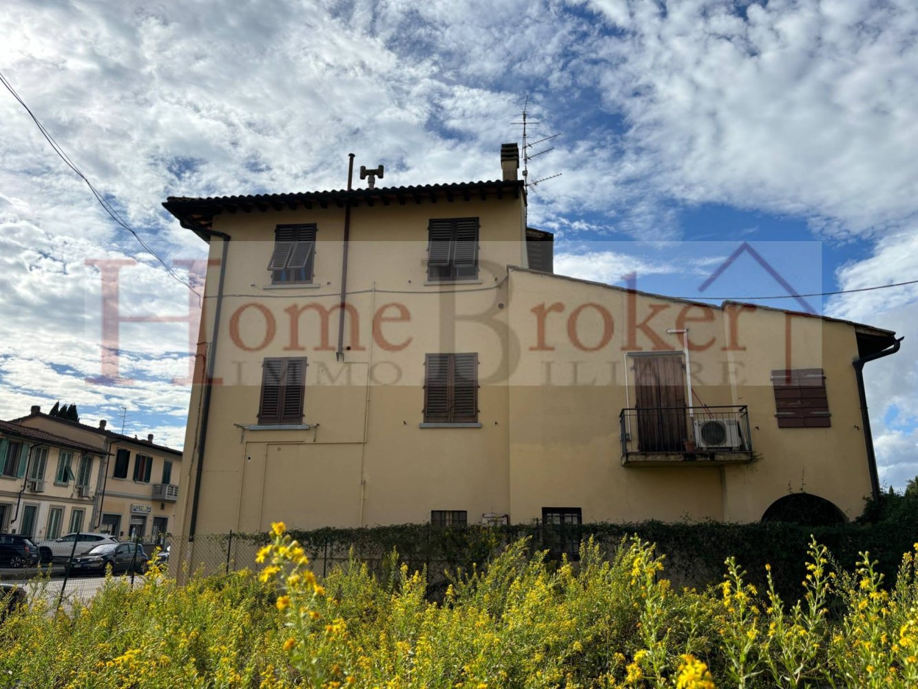 6 bedrooms House in Scandicci, Italy No. 357220