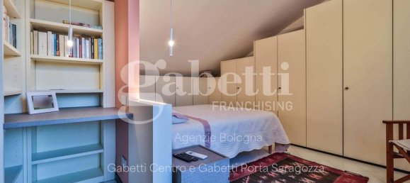 2 bedrooms Apartment in Bologna, Italy No. 19127 19