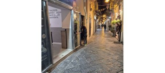 1غرفة عقار تجاري في Gaeta, Italy رقم 275970 5