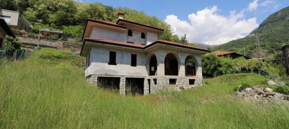 14 rooms Villa in Gravedona ed Uniti, Italy No. 140713 4