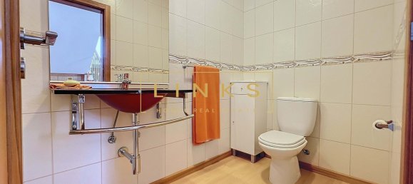 3 bedrooms Villa in Calheta, Portugal No. 146579 5