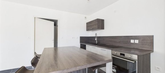 1 bedroom Apartment in Sarrola-Carcopino, France No. 301026 10