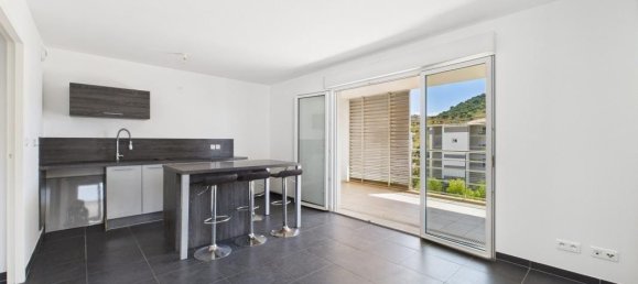 1 bedroom Apartment in Sarrola-Carcopino, France No. 301026 4