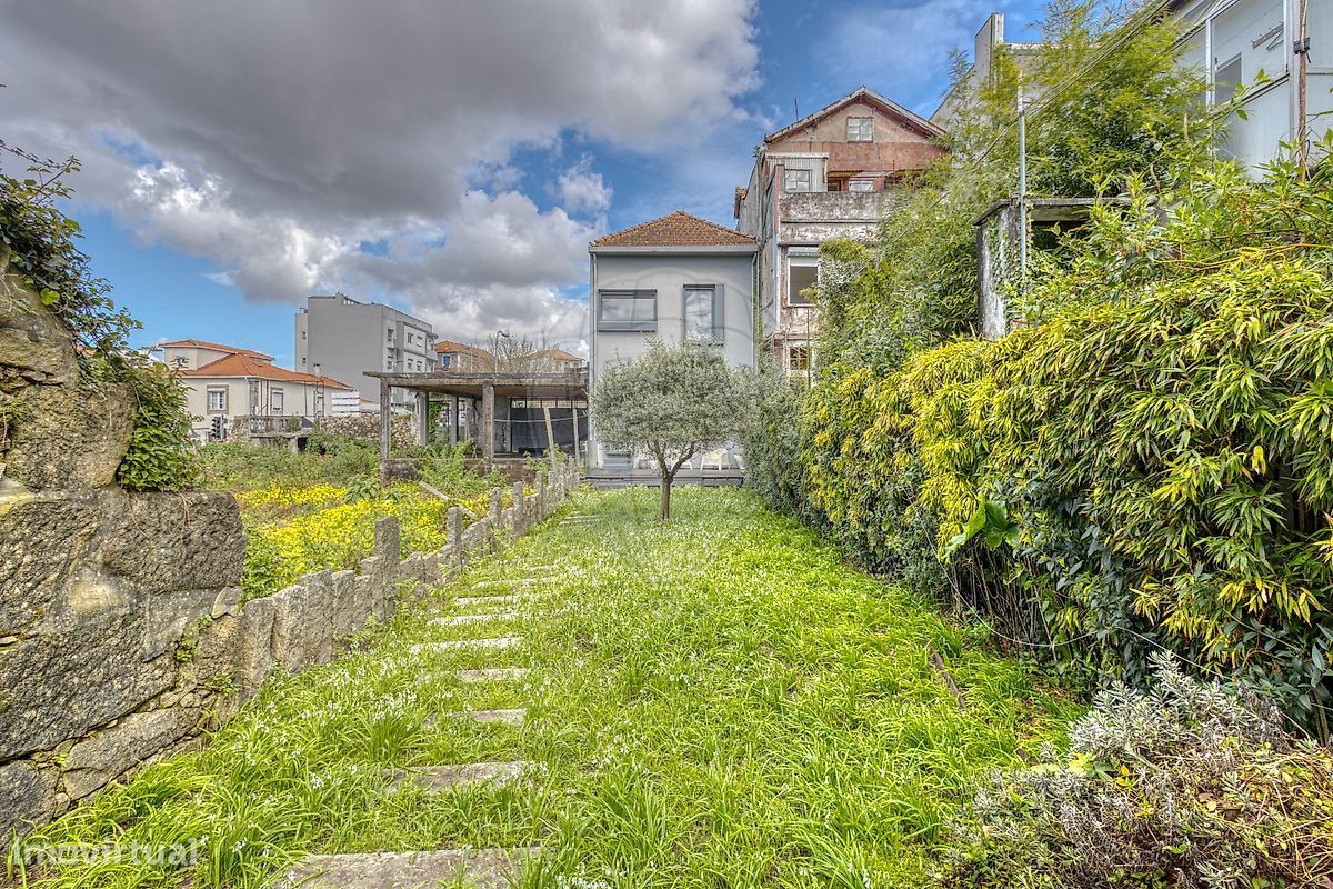 3 bedrooms House in Vila Nova de Gaia, Portugal No. 176386