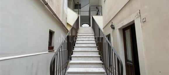 Edificio en Syracuse, Italy 400 m² No. 246676 12