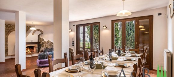 12-salle Villa à Passignano sul Trasimeno, Italy No. 56381 10