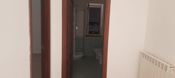 4 rooms House in Giugliano in Campania, Italy No. 191829 7